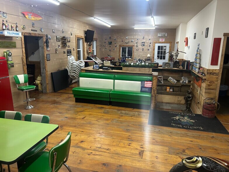 More Photos Of US Route 1 Atlantic Highway, Edgecomb Light Manufacturing For Sale