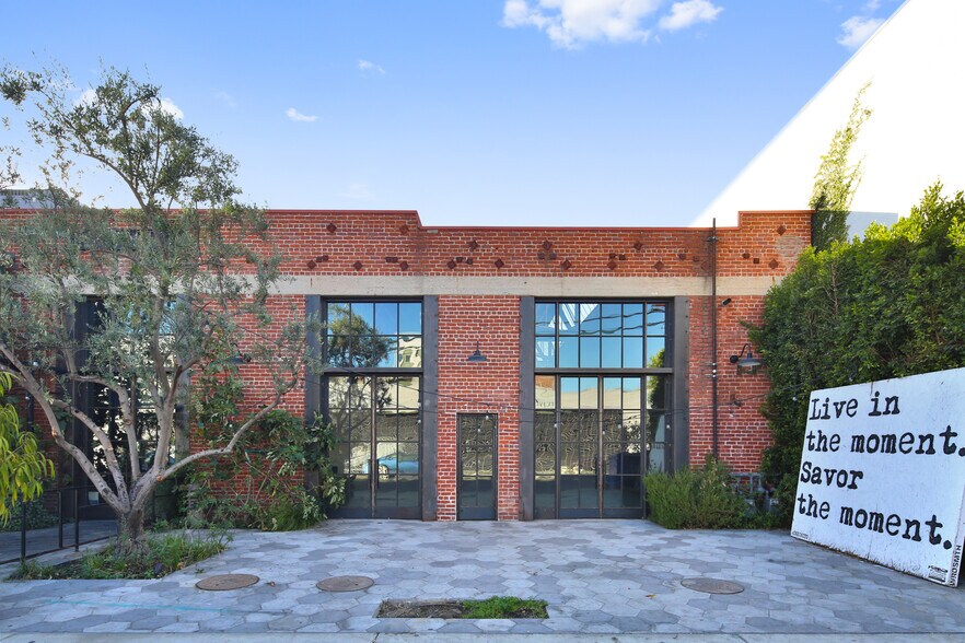 More Photos Of 821-835 E 3rd St, Los Angeles General Retail For Lease