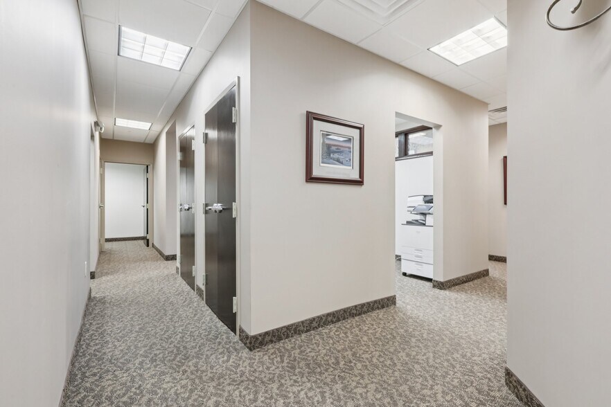 More Photos Of 401 Hamburg Turnpike, Wayne Medical For Sale