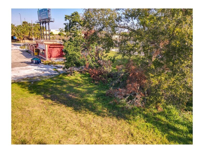 More Photos Of 707 S Orange Blossom Trl, Orlando Storefront For Sale