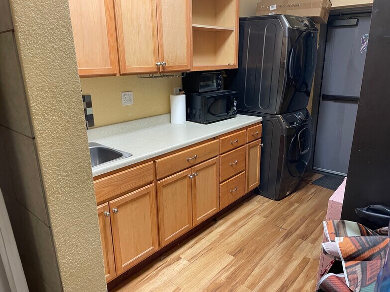 More Photos Of 329 Cleveland Ave, Loveland Storefront Retail Office For Lease