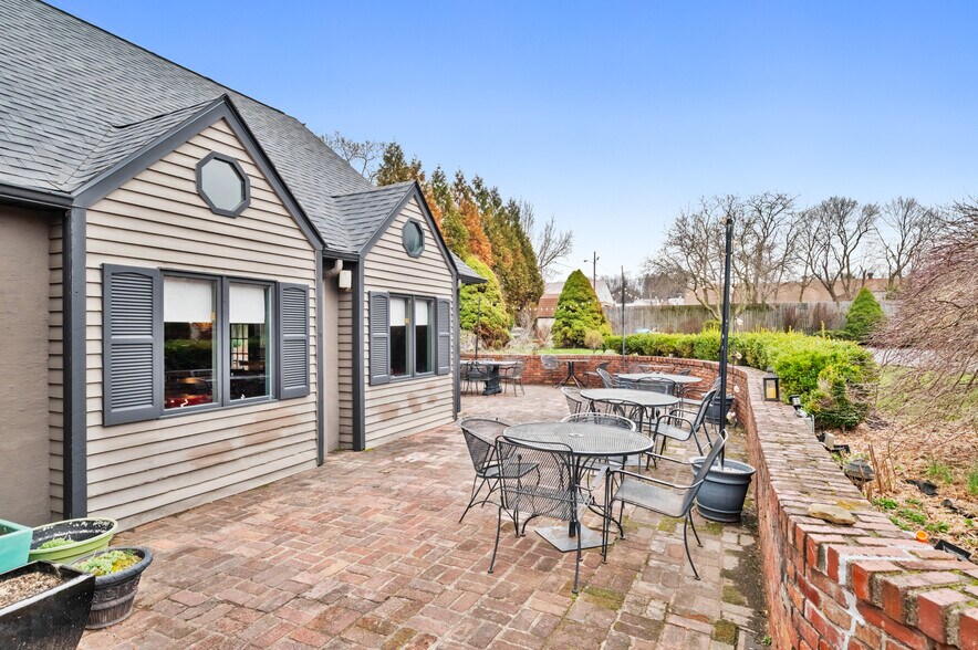 More Photos Of 181 E Brown St, Blairsville Restaurant For Sale