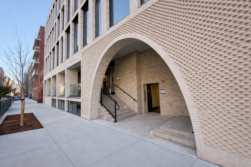 More Photos Of 335 Bond St, Brooklyn Apartments For Lease