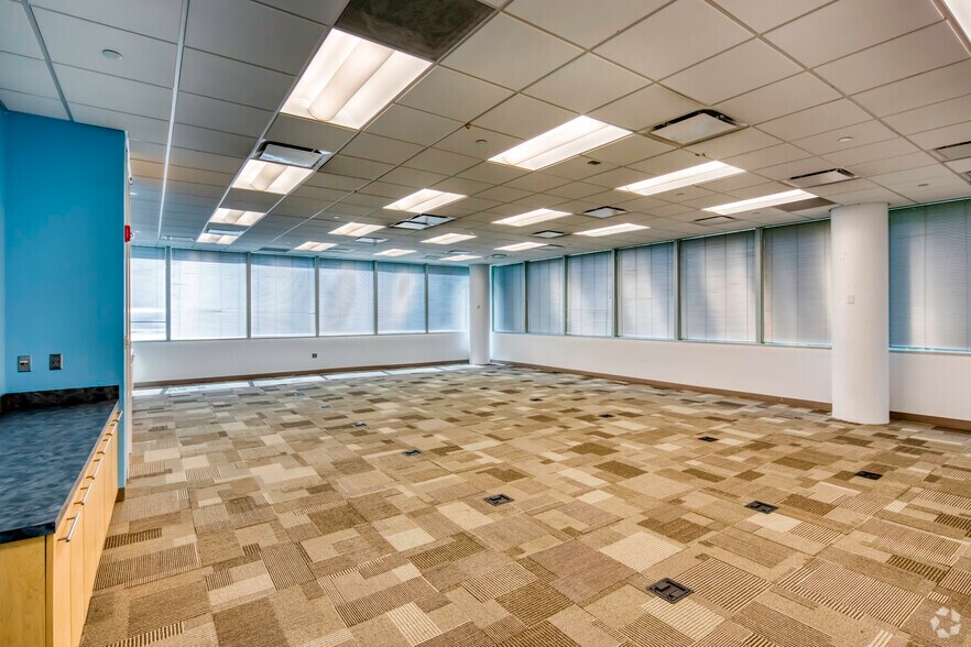 More Photos Of 12470 Telecom Dr, Tampa Office For Sale