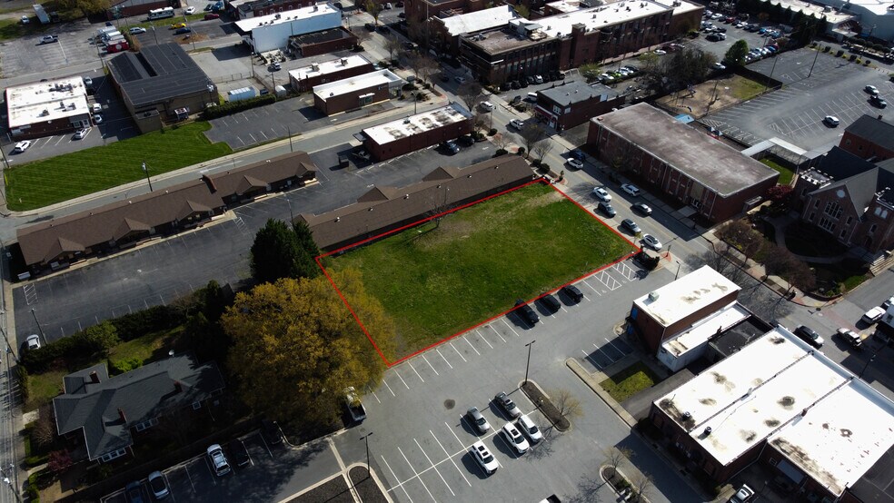 More Photos Of 133 N Main St, Kernersville Land For Sale