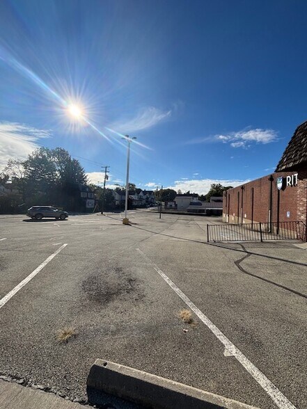 More Photos Of 262 Connellsville St, Uniontown Drugstore For Sale