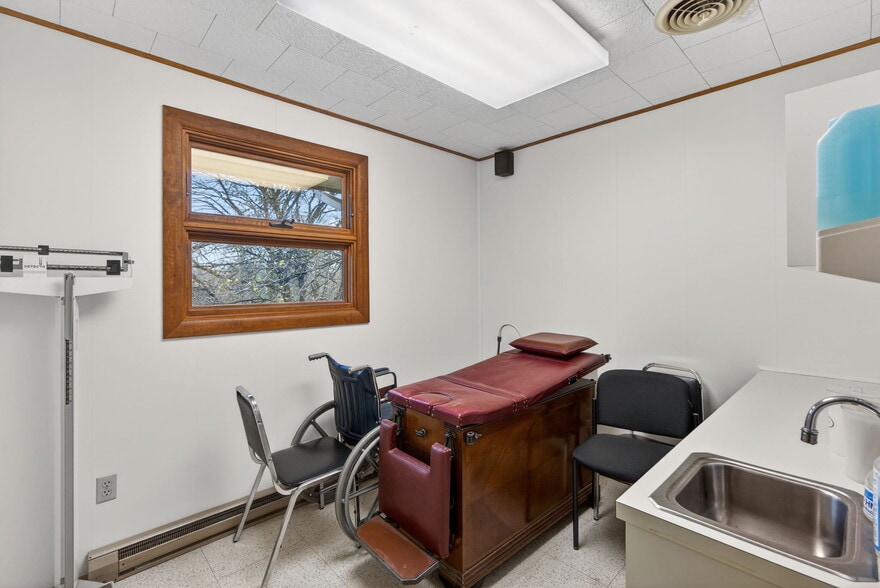 More Photos Of 6534 Sullivan Trl, Wind Gap Office For Sale