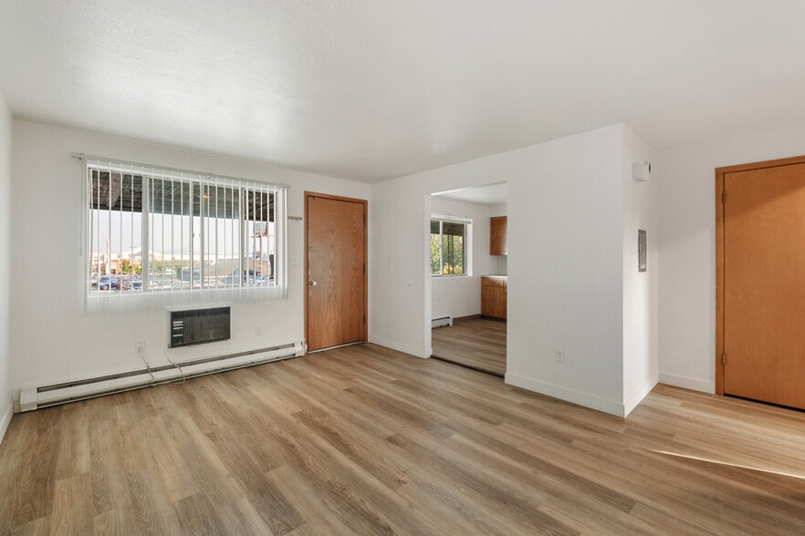 More Photos Of 6615 N Atlantic St, Spokane Apartments For Sale