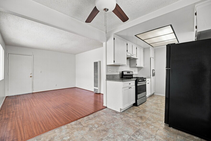 More Photos Of 927 S Berendo St, Los Angeles Apartments For Sale