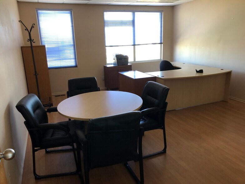 More Photos Of 707 12th Ave, Nisku Warehouse For Lease