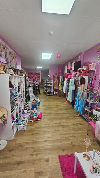 More Photos Of 5824 Torresdale Ave, Philadelphia Storefront Retail Residential For Sale