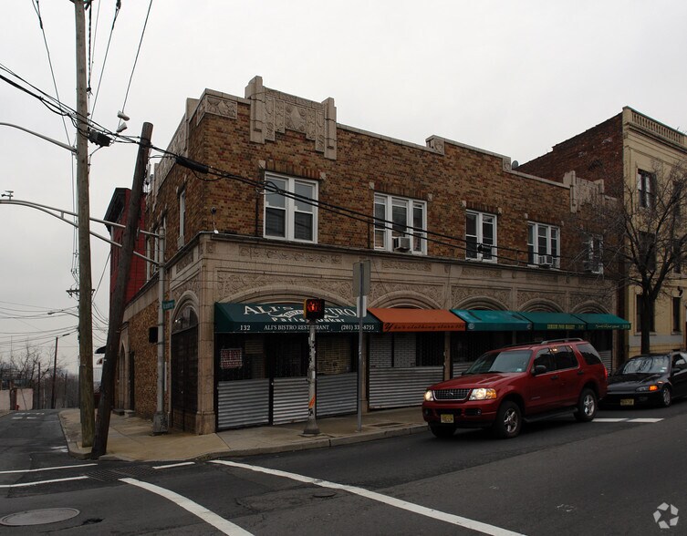 More Photos Of 126 Baldwin Ave, Jersey City Storefront Retail Residential For Lease