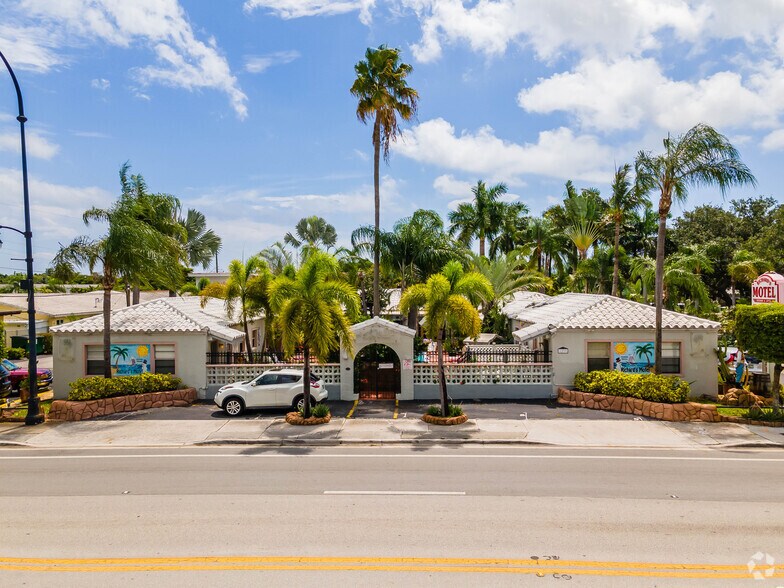 More Photos Of 1219 S Federal Hwy, Hollywood Hotel For Sale