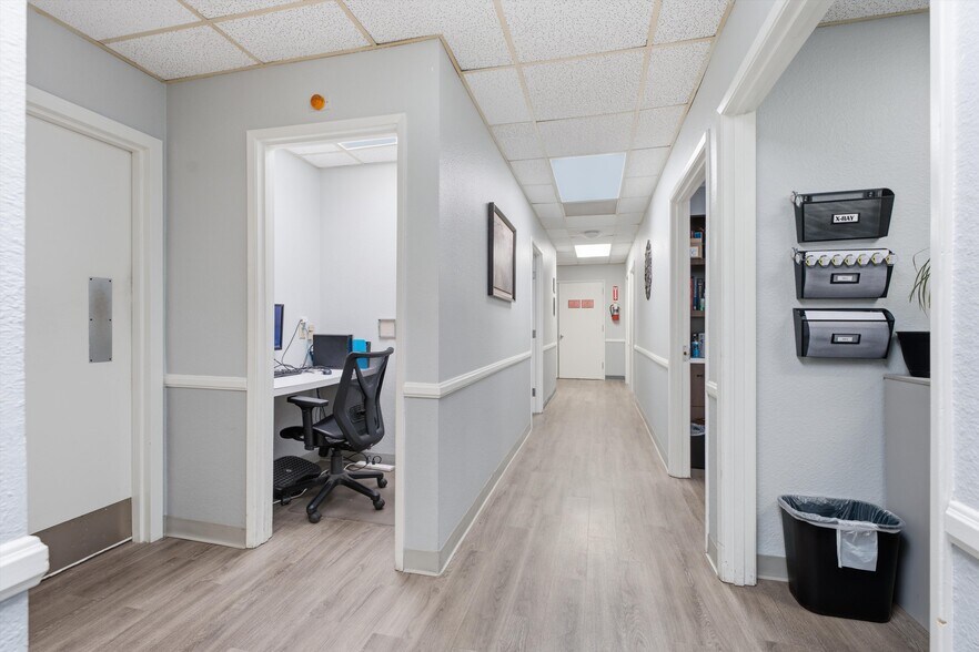 More Photos Of 44725 10th St W, Lancaster Medical For Sale