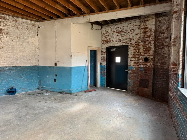 More Photos Of 141 Depot St, Roxboro Office For Lease