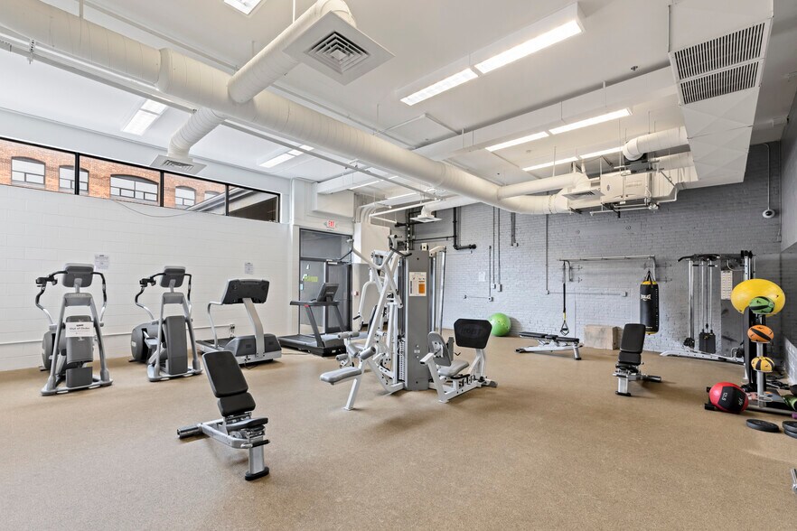 More Photos Of 56 Roland St, Charlestown Flex For Lease