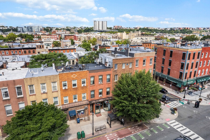 More Photos Of 736 Washington St, Hoboken Storefront Retail Residential For Lease