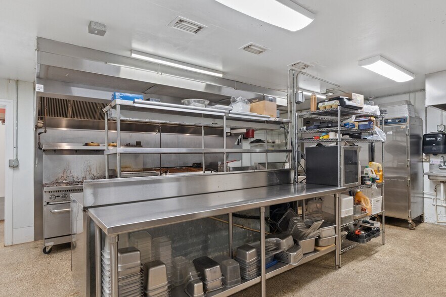 More Photos Of 508 Citrus Ave, Crystal River Restaurant For Sale