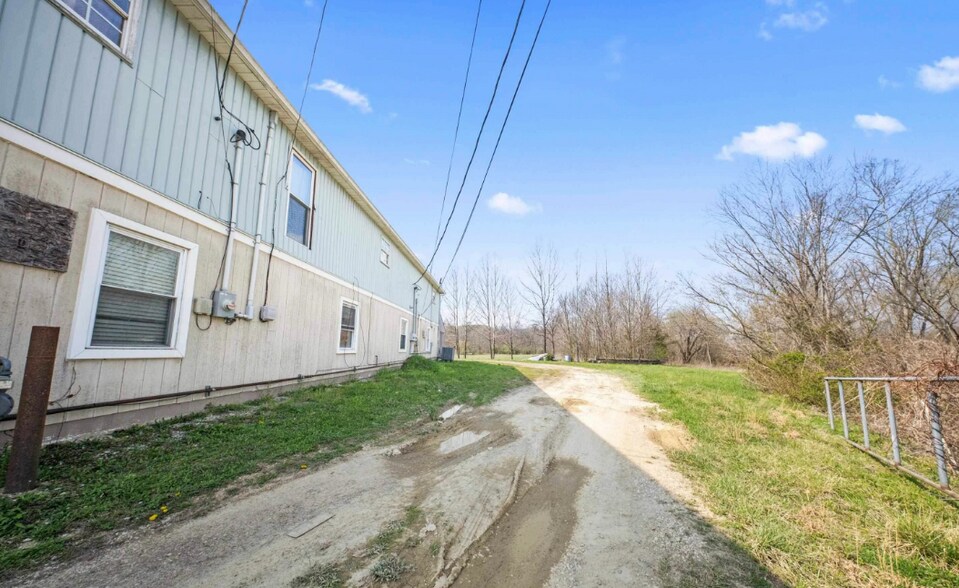 More Photos Of 12361 Us-60, Ashland Storefront For Sale