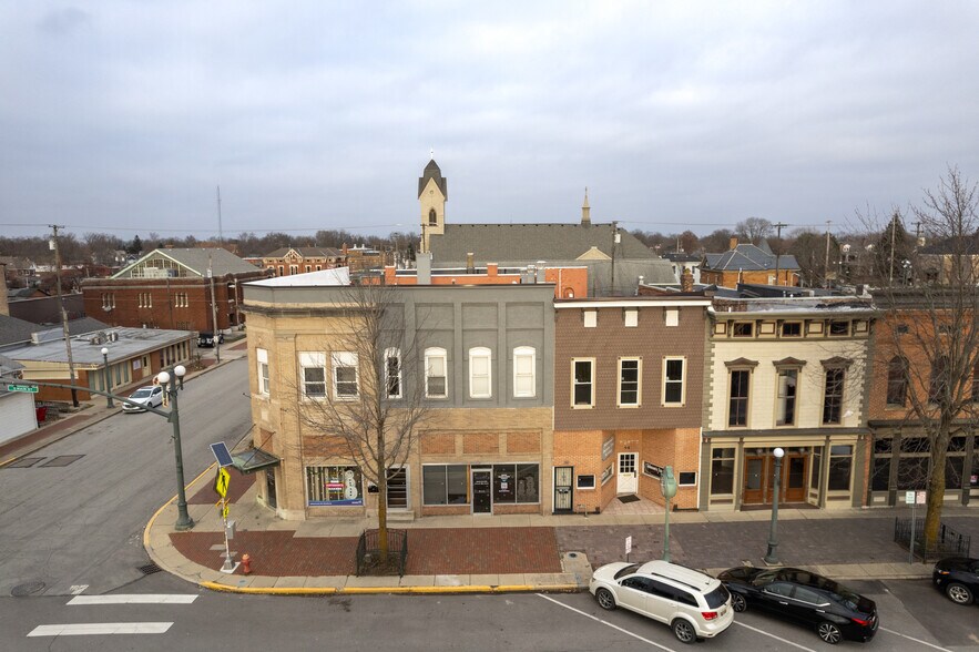 More Photos Of 50-52 S Main St, London Storefront Retail Residential For Sale