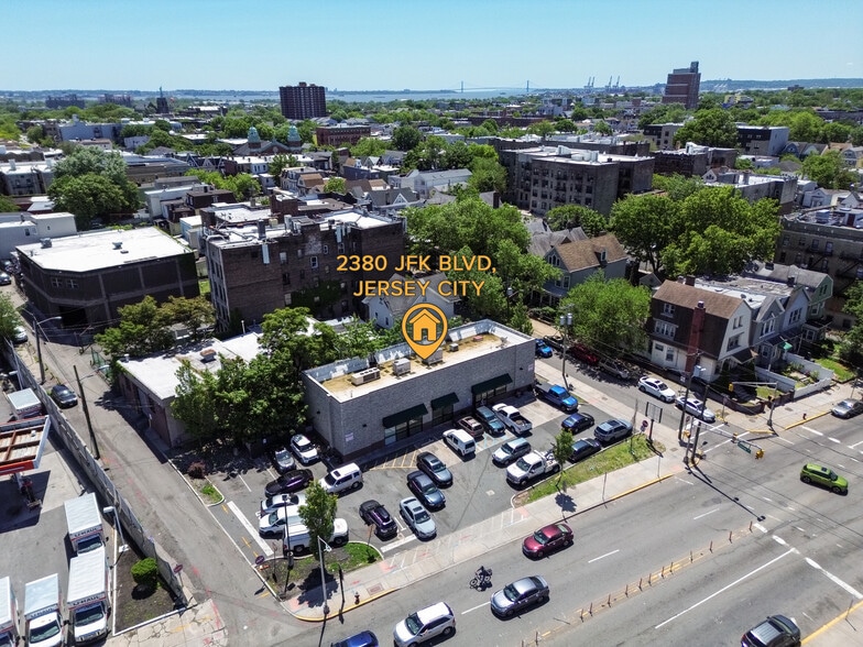 More Photos Of 2380 John F Kennedy Blvd, Jersey City Convenience Store For Lease