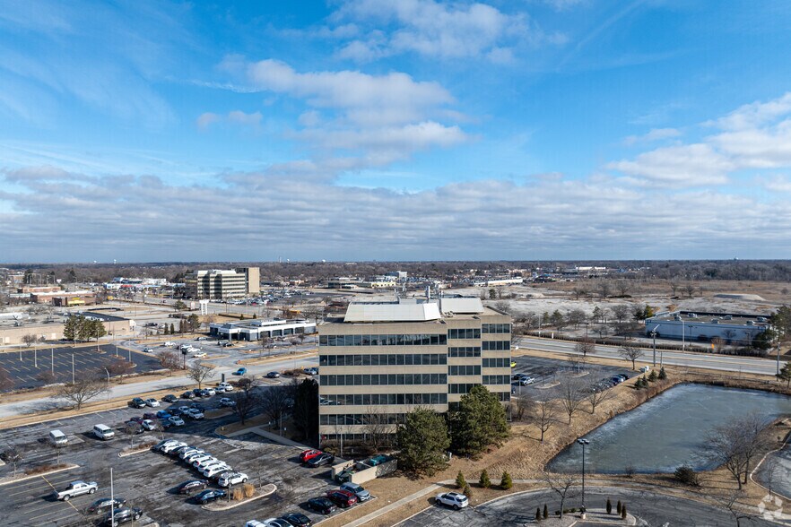 More Photos Of 4801 Southwick Dr, Matteson Medical For Lease