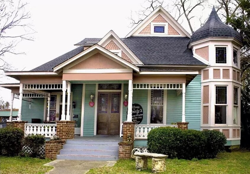 Primary Photo Of 315 Main Ave, Northport Office Residential For Lease