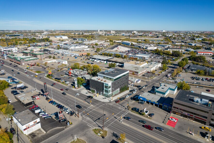 More Photos Of 3916 Macleod Trl SE, Calgary Medical For Lease