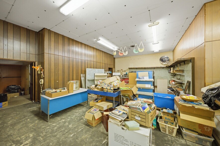 More Photos Of 120 N Main St, Bushnell Office Residential For Sale