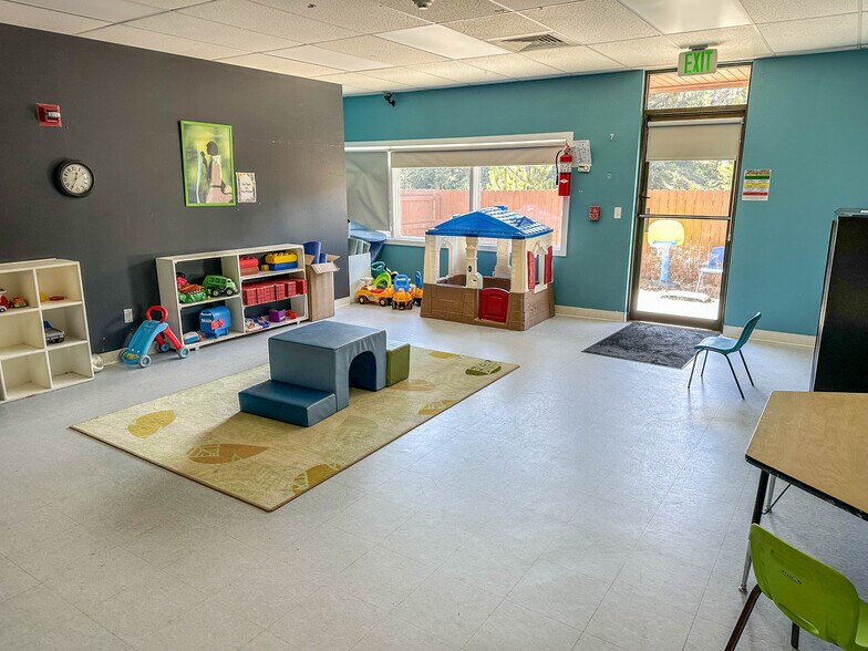 More Photos Of 27051 Barkley Rd, Conifer General Retail For Sale