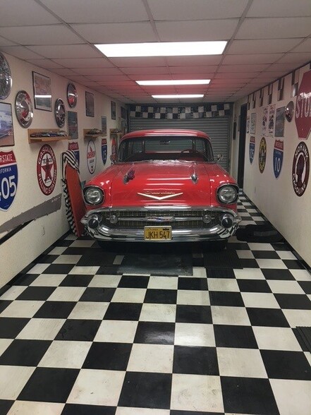 More Photos Of 3646 Fruitland Ave, Maywood Industrial For Sale