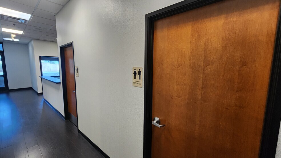 More Photos Of 8845 W Flamingo Rd, Las Vegas Medical For Lease