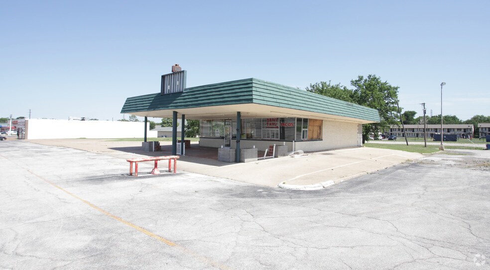 More Photos Of 1502-1540 New York Ave, Arlington Unknown For Lease