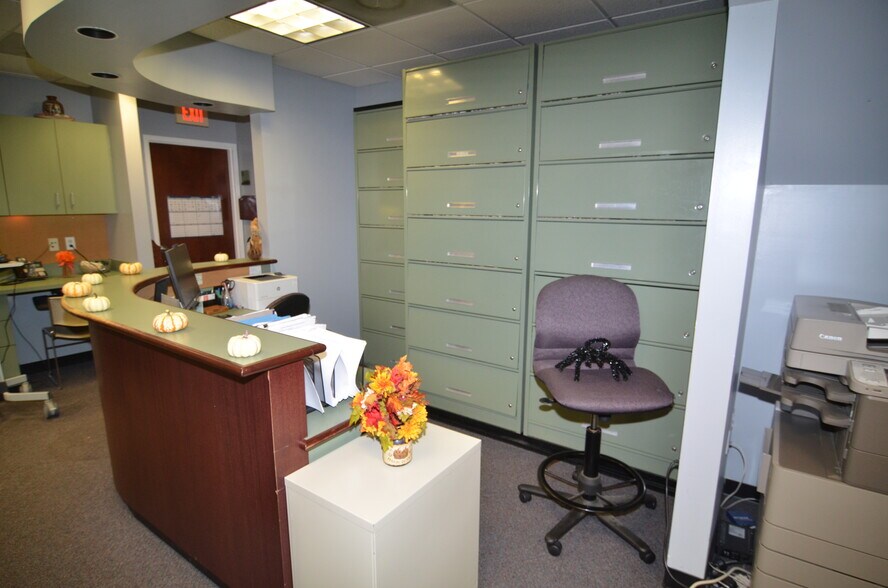 More Photos Of 611-624 Courtyard Dr, Hillsborough Medical For Sale