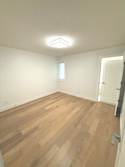 More Photos Of 613 3rd Ave NE, Calgary Apartments For Sale