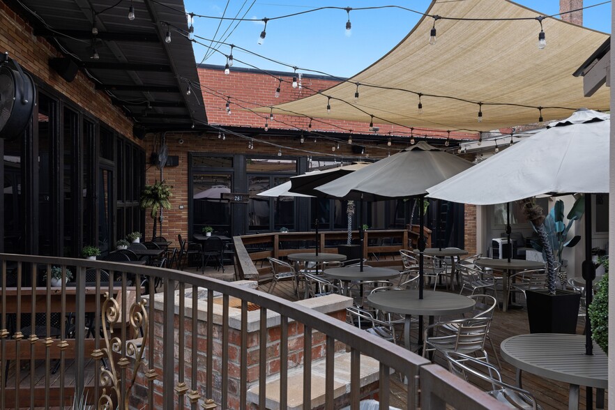 More Photos Of 281 Peters St SW, Atlanta Bar For Sale