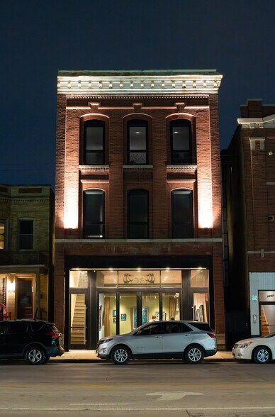 Primary Photo Of 2753 W Fullerton Ave, Chicago Apartments For Lease