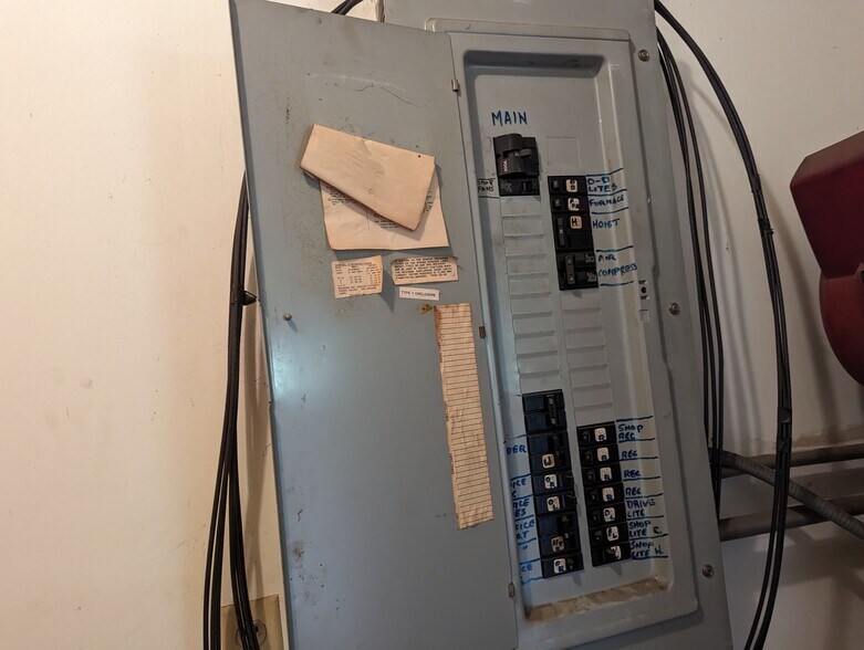 More Photos Of 1576 Ridge Rd, Webster Auto Repair For Sale