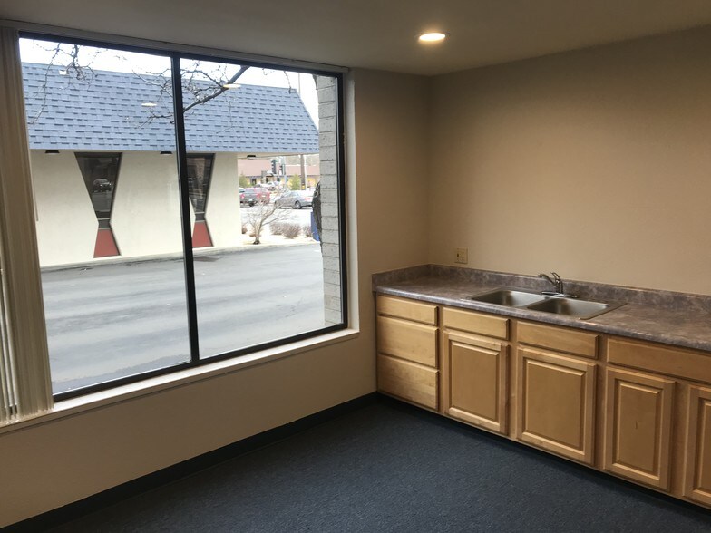 More Photos Of 1055 Moana Ln, Reno Medical For Lease