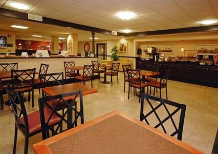 More Photos Of 1335 Mcree St, Memphis Hotel For Sale