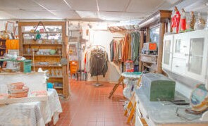 More Photos Of 2530-2534 US Route 9W, Ravena Showroom For Sale