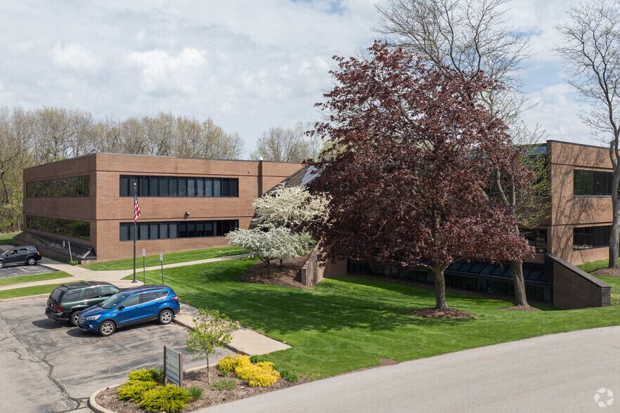 More Photos Of 1950 Waldorf St NW, Grand Rapids Manufacturing For Sale