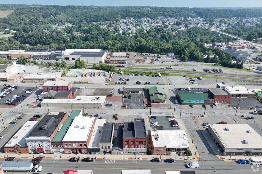 More Photos Of 708-710 Lawrence Ave, Ellwood City General Retail For Sale