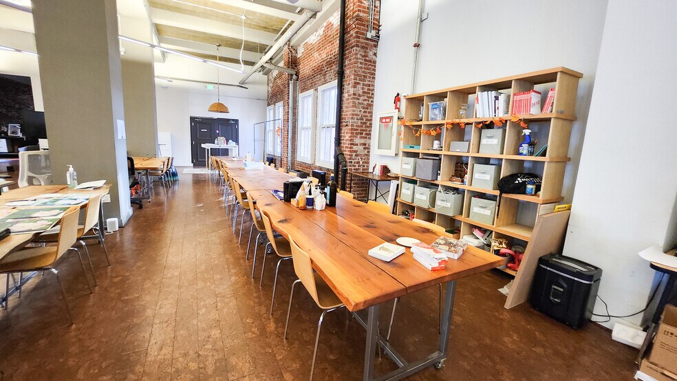 More Photos Of 18-22 Battery St, San Francisco Office For Lease