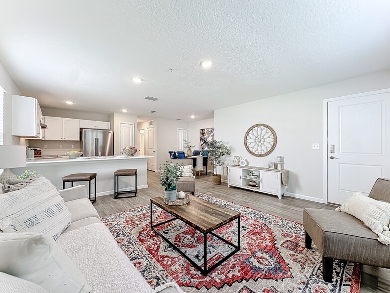 More Photos Of 6421 Breezy Oaks Way, Jacksonville Apartments For Sale