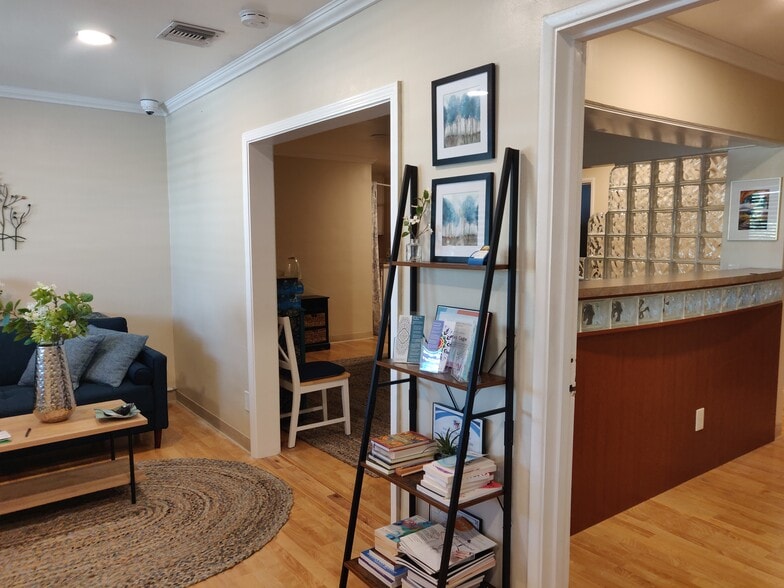 More Photos Of 4533 College Ave, San Diego Medical For Lease