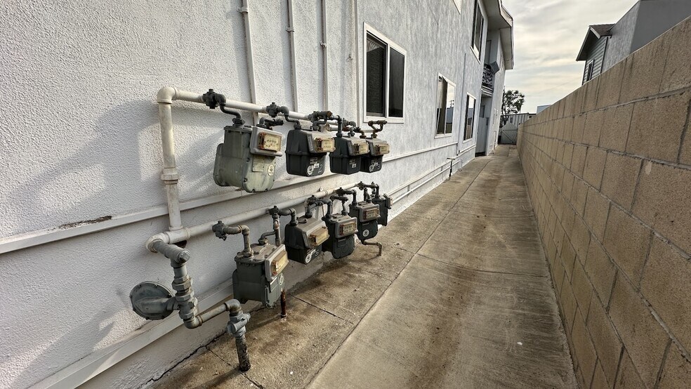 More Photos Of 11506 Obert Ave, Whittier Apartments For Sale