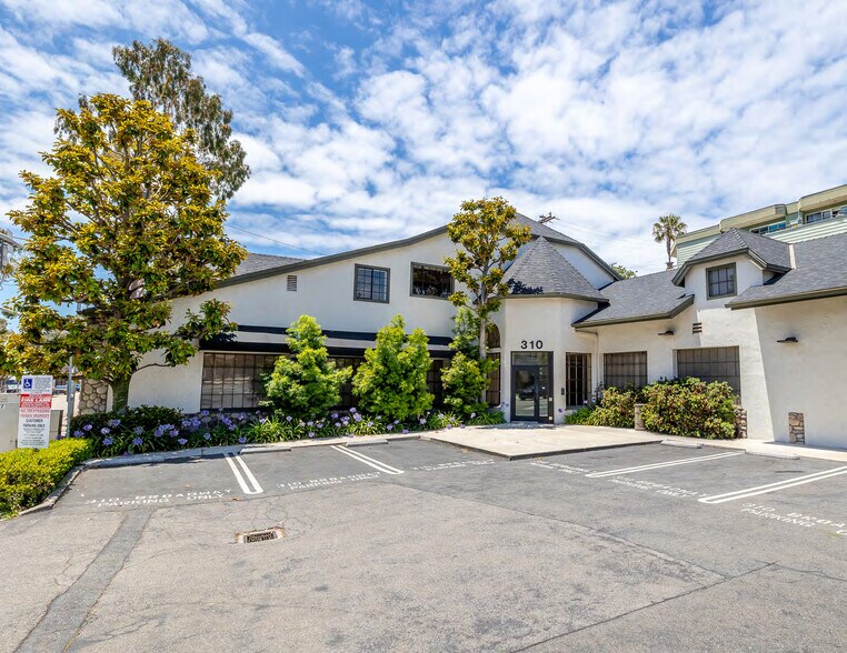 More Photos Of 310 Broadway St, Laguna Beach Storefront Retail Office For Sale