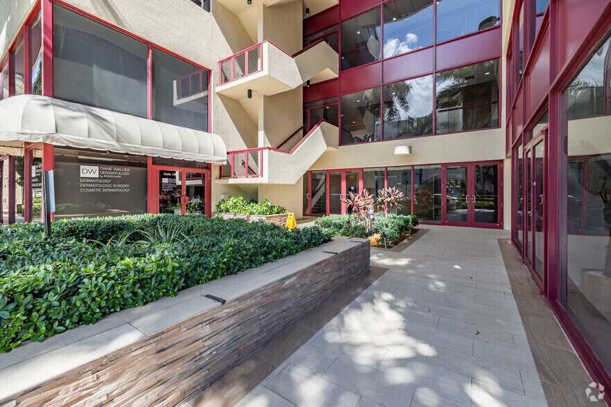 More Photos Of 1111 Kane Concourse, Bay Harbor Islands Loft Creative Space For Lease