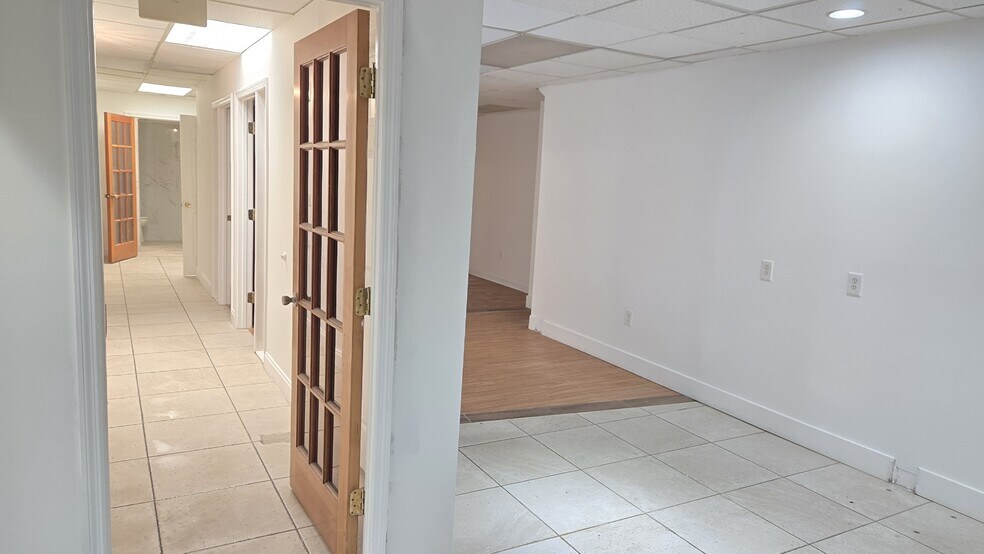 More Photos Of 3418 N Ocean Blvd, Fort Lauderdale Storefront Retail Office For Lease